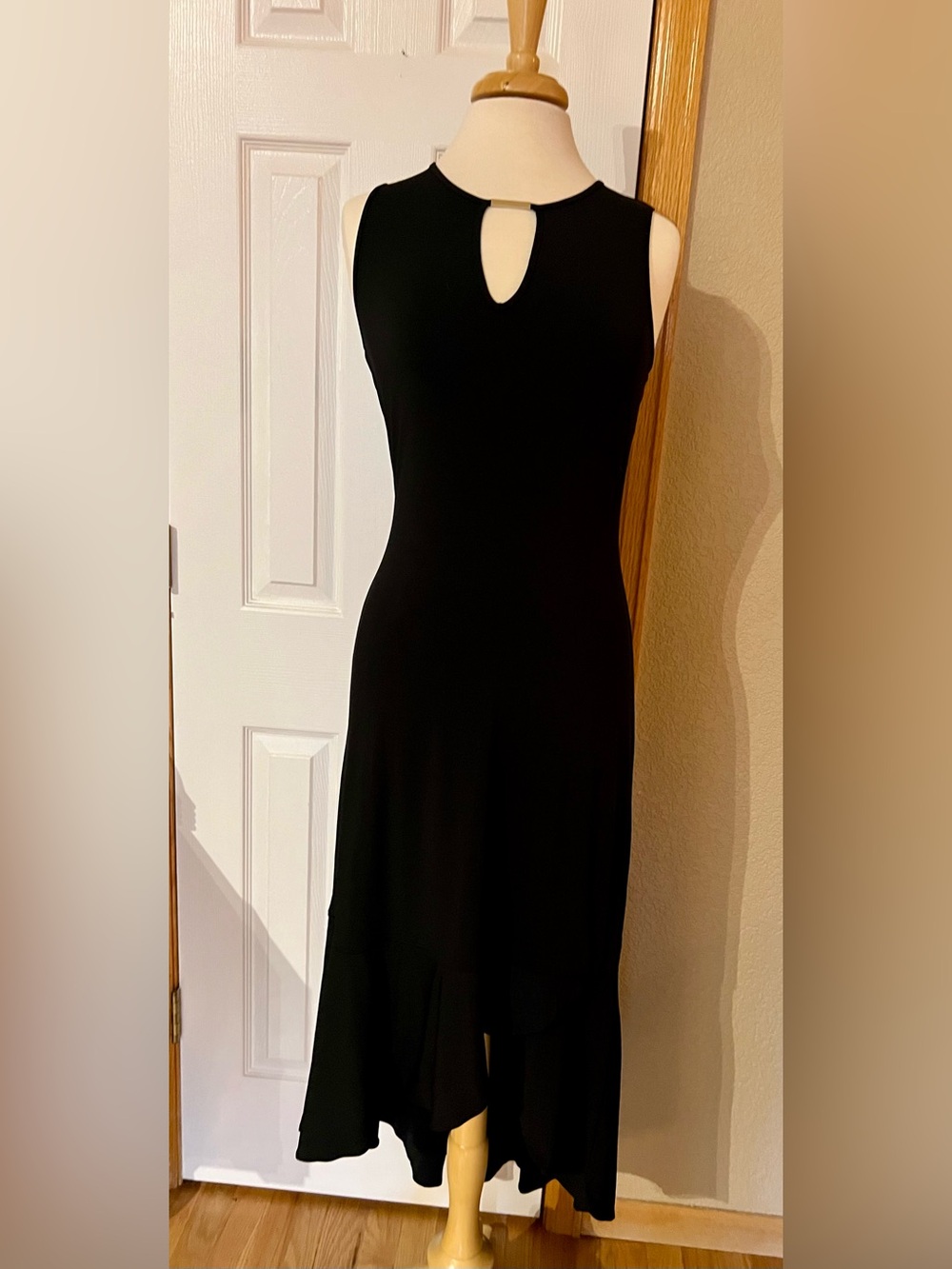 Thalia Sodi Black Sleeveless High-Low Keyhole Dress